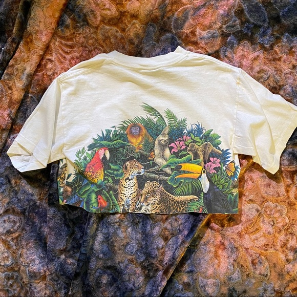 Jungle Scene Cropped T - Picture 3 of 3
